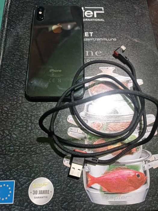 Айфон X  iPhone X в идеальном состоянии