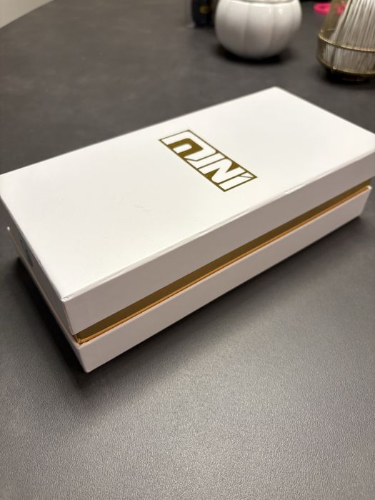 Mini HIFU уред 4в1 за стягане и тонус на лице и тяло