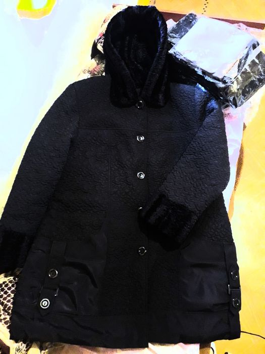 Куртка женская'