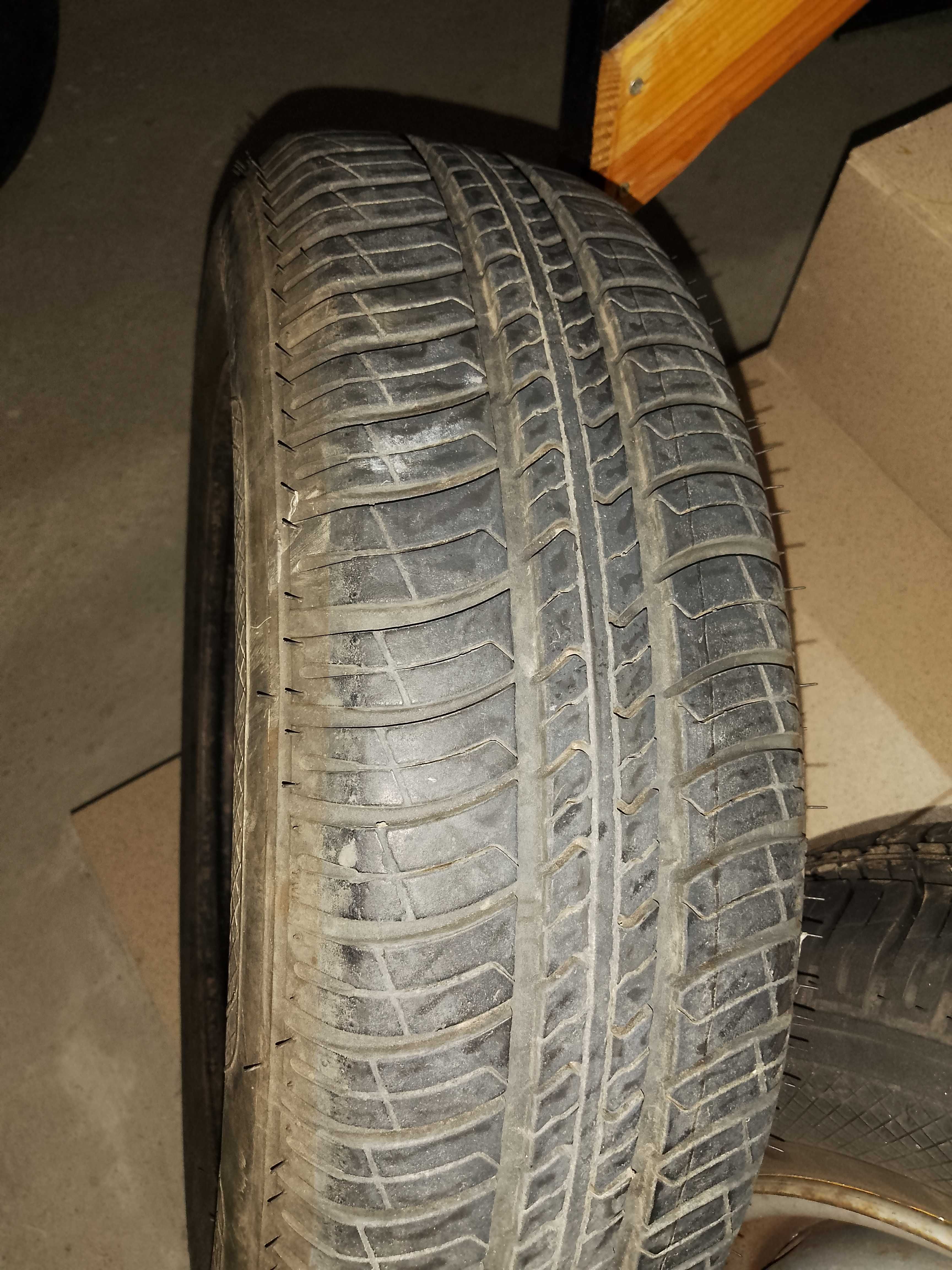 Автомобилни летни гуми 145/80/13