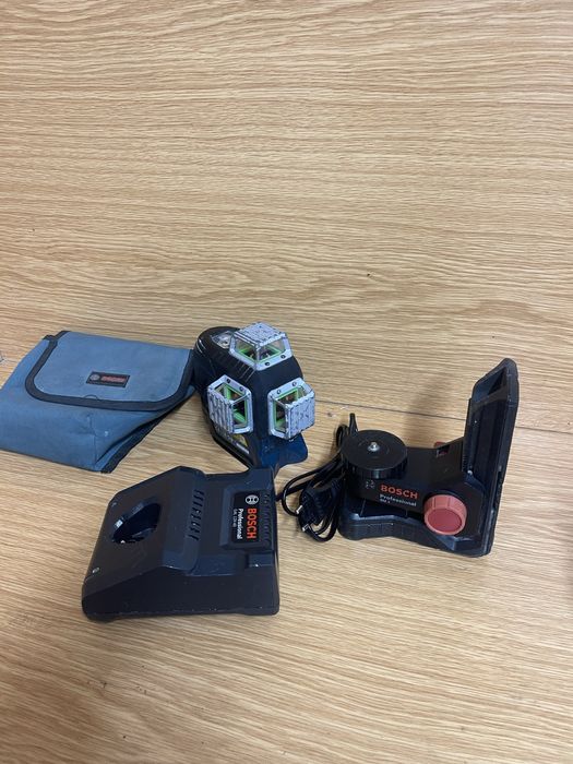 Bosch GLL 3-80 CG nivela laser 360 grade raza verde