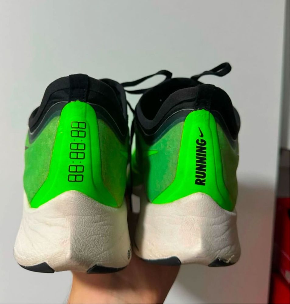 Nike Zoom Fly 3