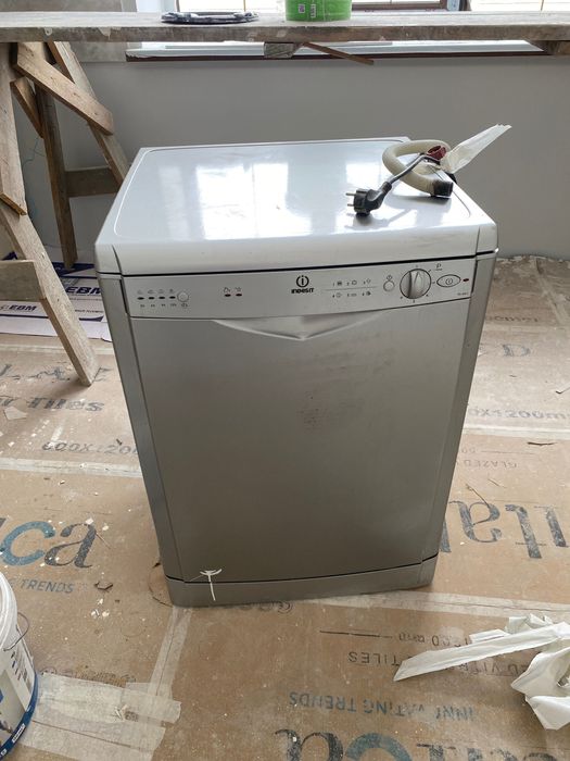 Продам посудомоечную машину Эндезит в хорошем состоянии б/у