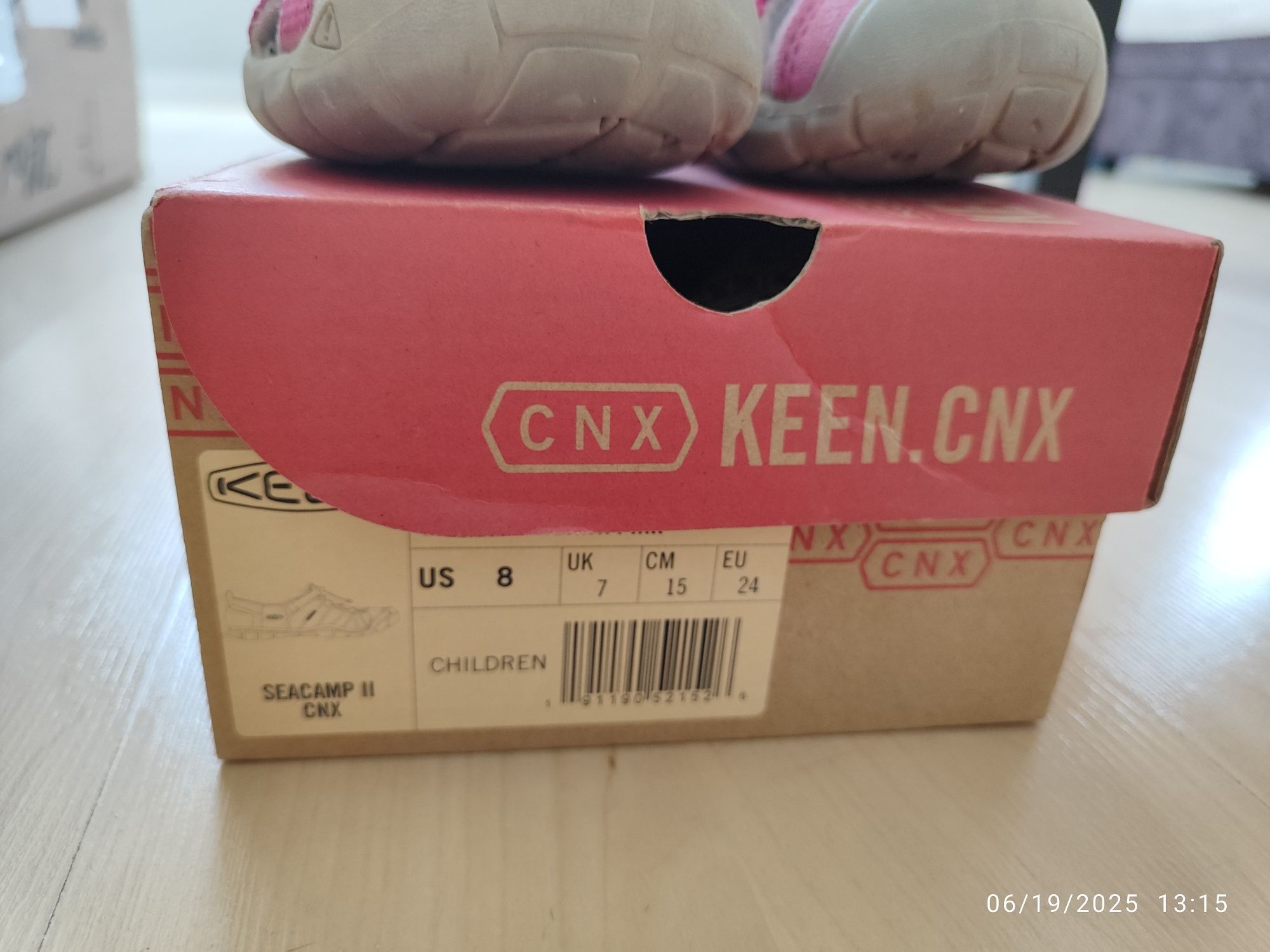 Продавам детски сандали Keen, номер 24