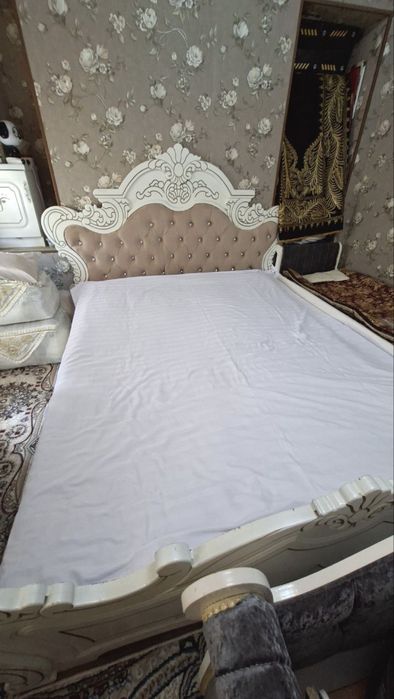 Мебель Сотилади Идеал холатда