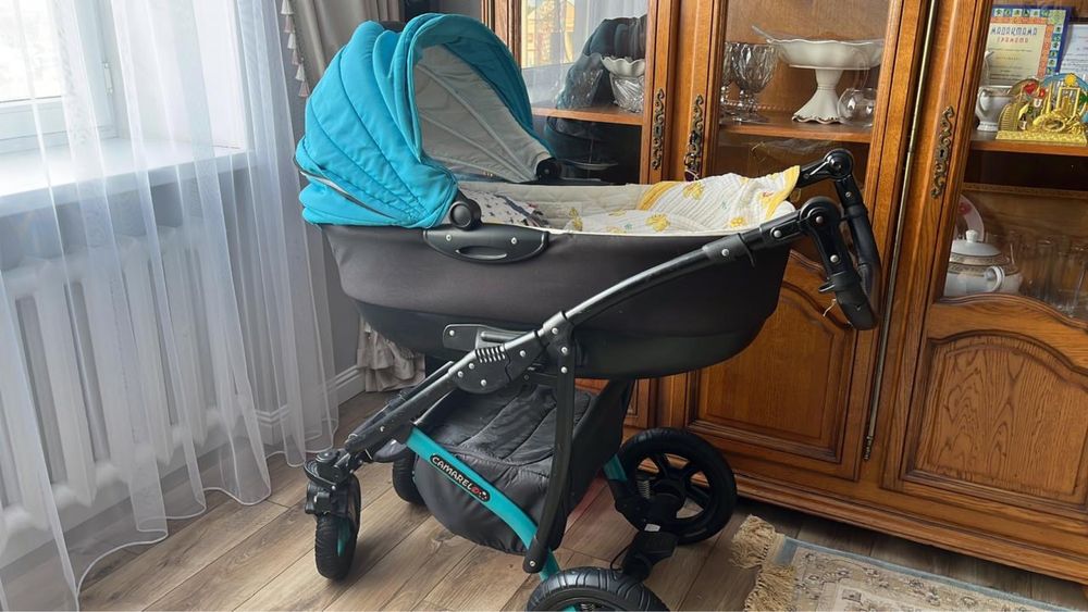 Продам детскую коляску