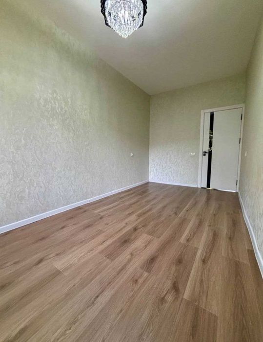 Продаётся 2ух комнатная на втором этаже Юнусабад 6 квартал