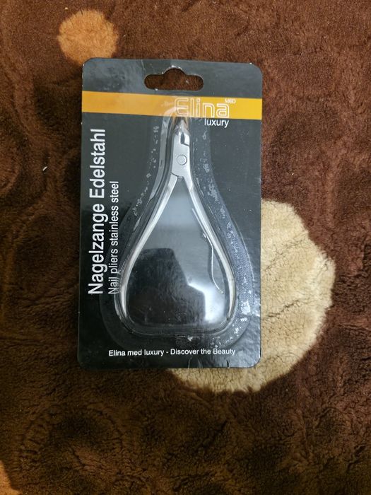 Vand clește unghii.