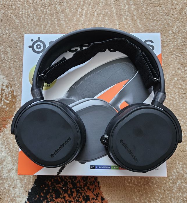 Casti Steelseries Arctis 3