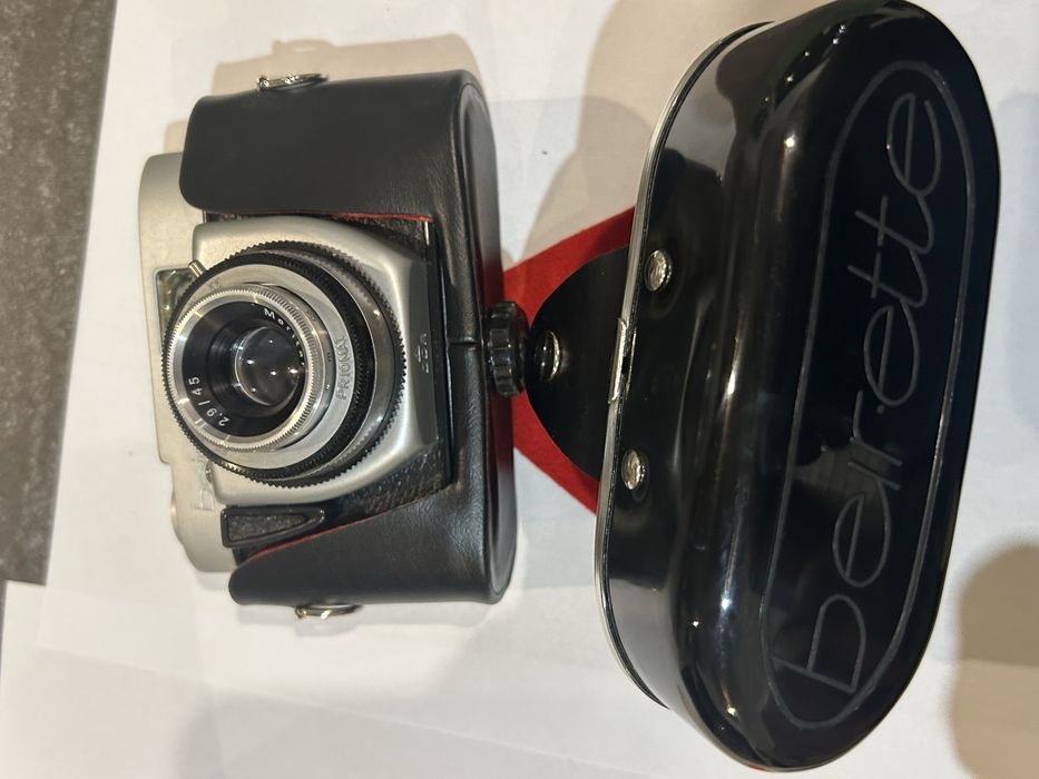 Продавам фотоапарат Beirette Priomat, Meritar 2.9/45 - отл. състояние