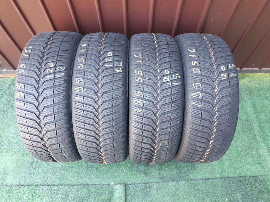 195.55.16 Vredestein m+s 75 lei bucata