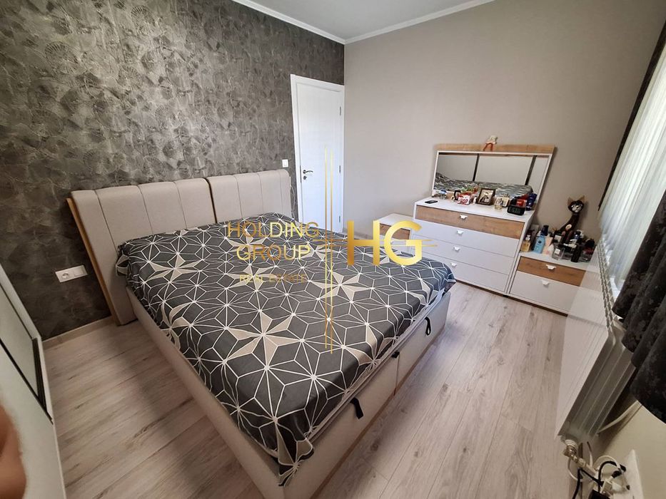 Продава се Тристаен апартамент в Варна, Възраждане 1 - 109 кв.м за 2065 €/кв.м - Снимка #2