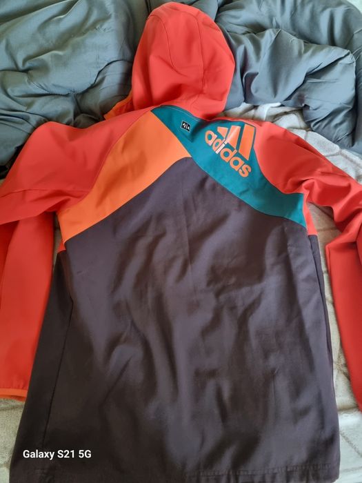 Ветровка ADIDAS запазена !
