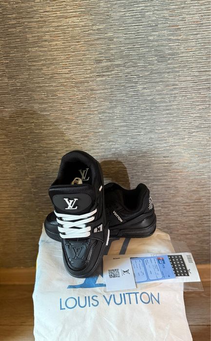 Adidasi Louis Vuitton calitate top