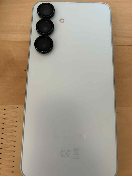 Samsung S25 12GB/256 GB