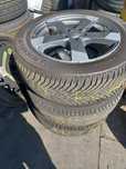 Vând anvelope iarnă Michelin cu jante 235 55 18
