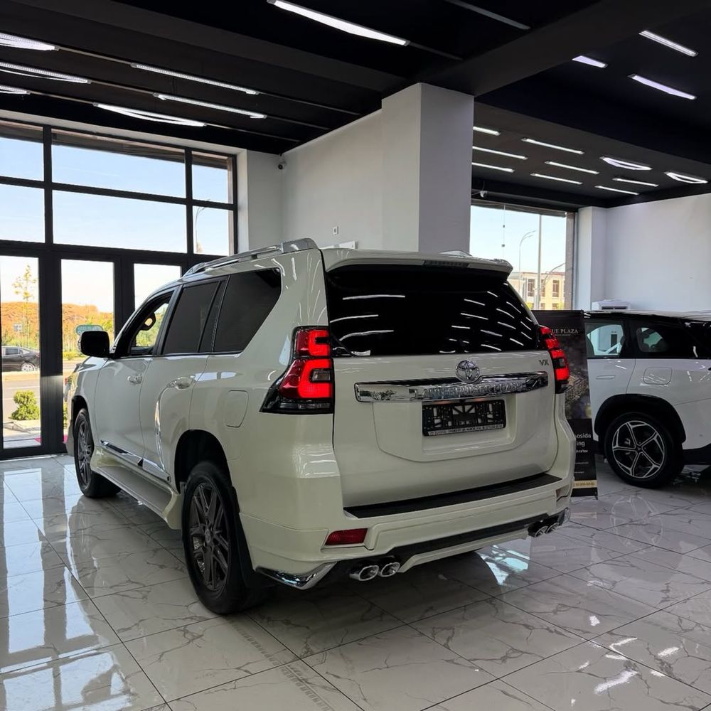Toyato Land cruiser PRADO