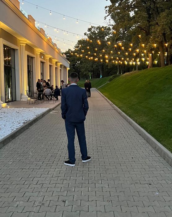 Costum  H&M mărimea 170