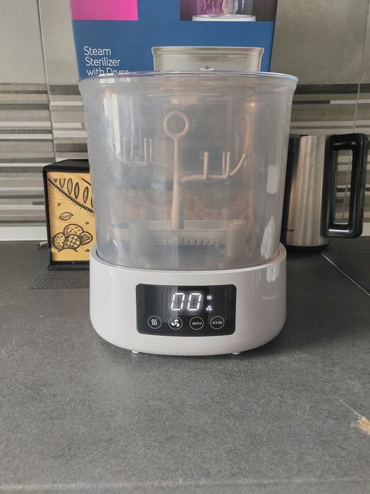 Sterilizator  de biberoane LOVI