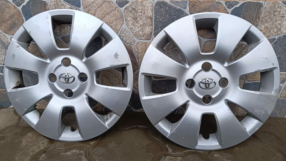 Capace Originale Toyota  R15