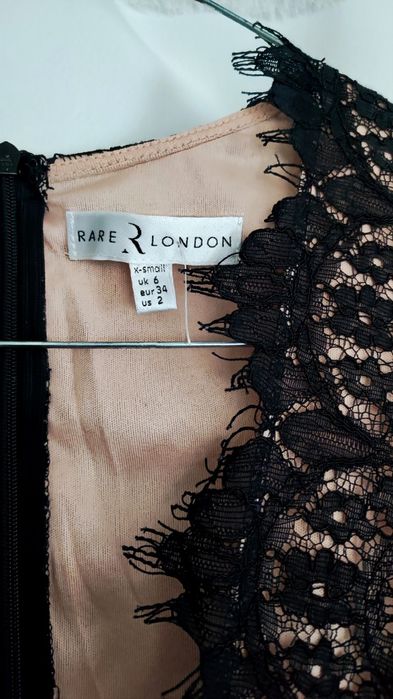 Празнична рокля за повод на RARE LONDON размер XS