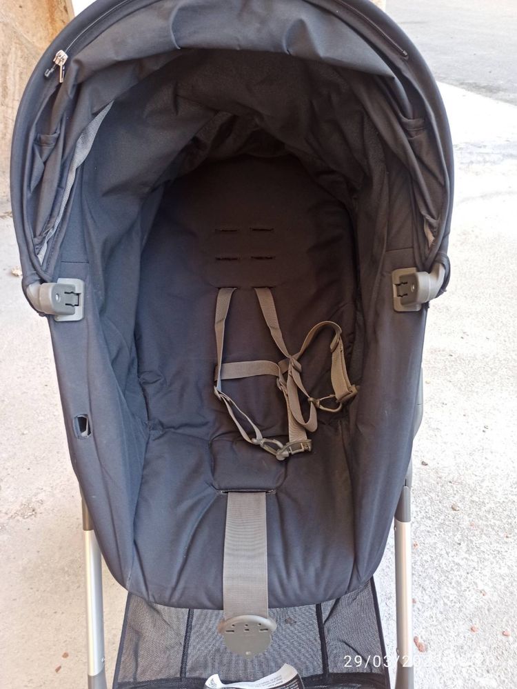 Бебешка количка STOKKE