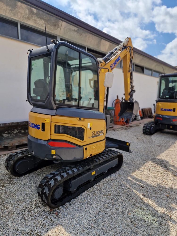 Vand sau schimb Miniexcavator XCMG motor KUBOTA an 2024