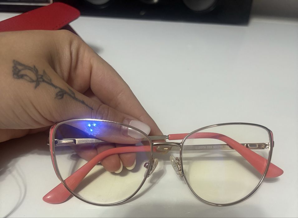 Ochelari cu rama Guess si lentila de protectie PC