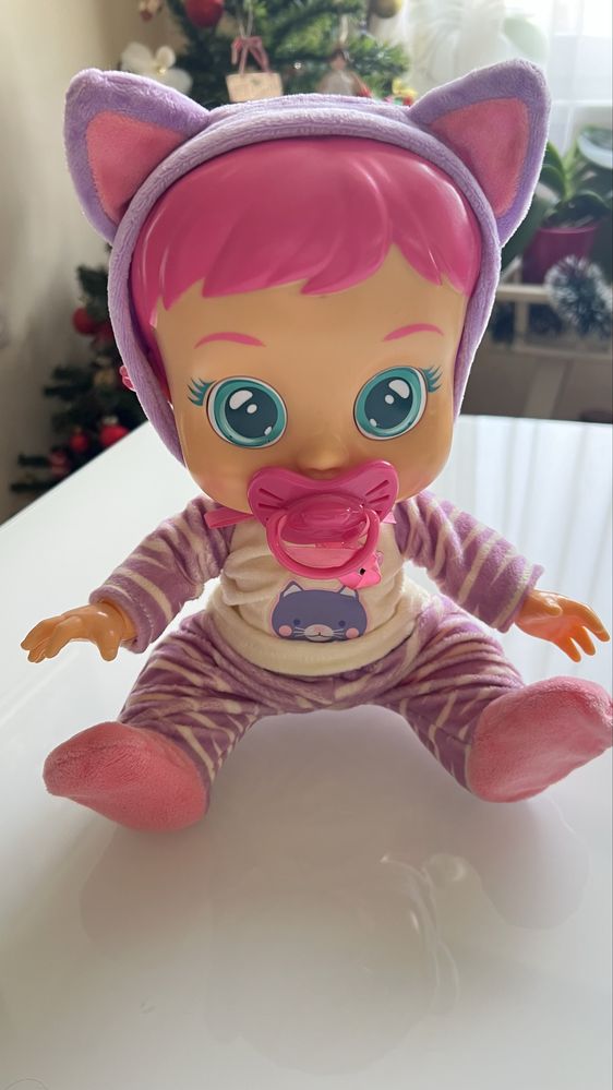 Cry babes Плачеща кукла бебе