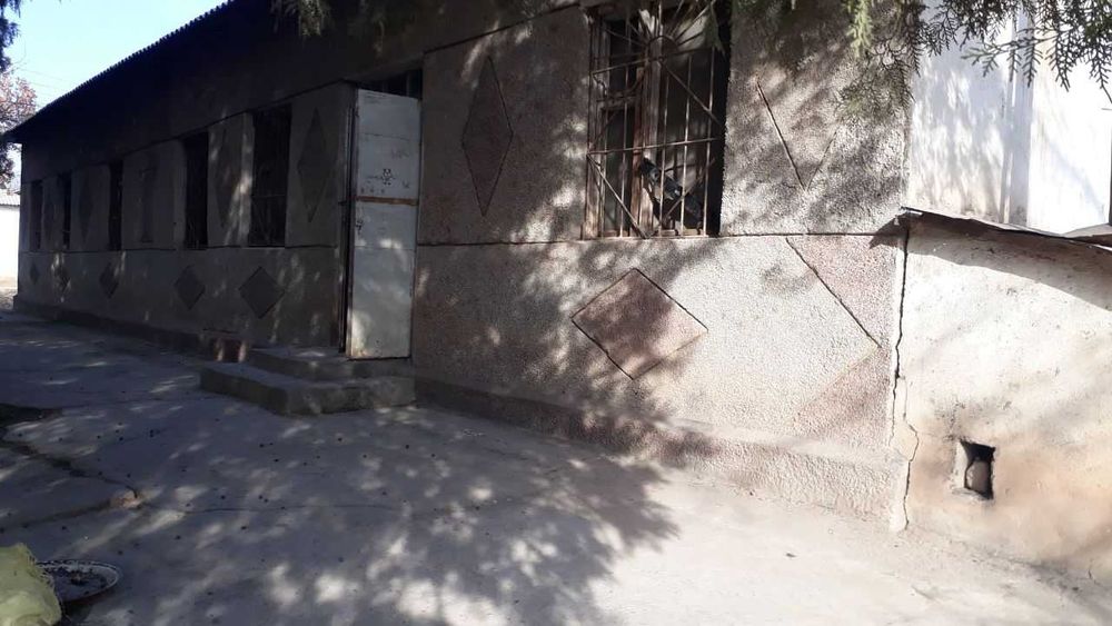 Шўрчи тум. Совуртепа маҳал. 15.75 соток ер биноси билан сотилади!!!