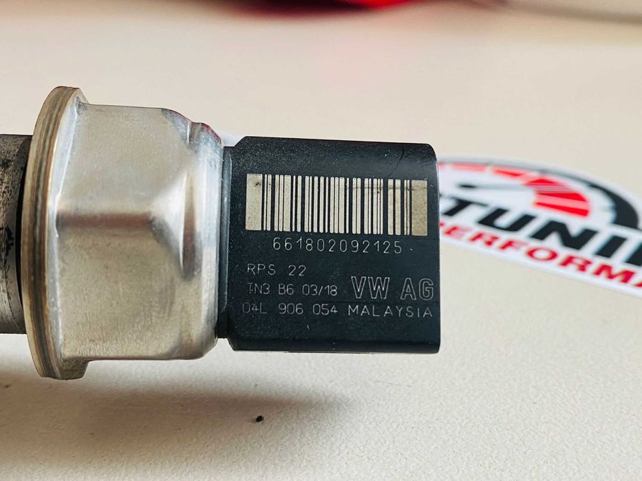 Rampa injectoare VW Tiguan 2.0 04L130764C BND V740