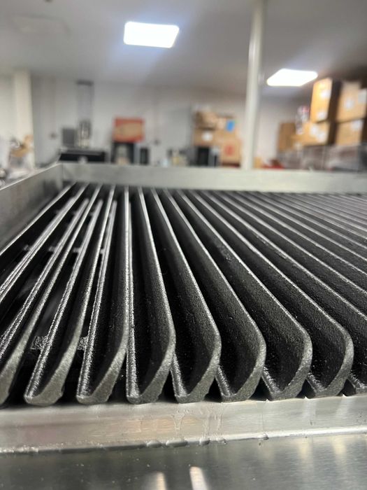 Firmann V9RH - Gratar roca vulcanica GAZ (800 x 900 x 850 mm)