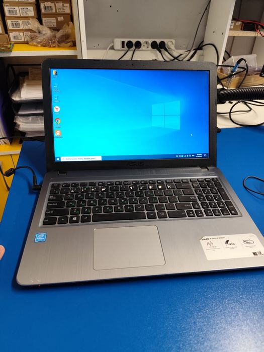 Ноутбук офесный и для учебы