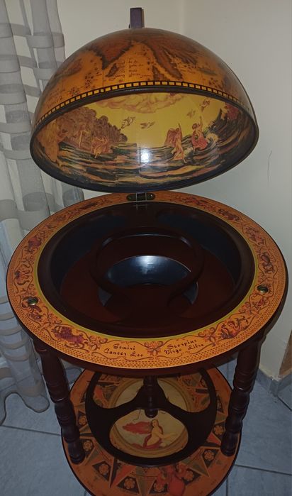 Глобус-бар за бутилки