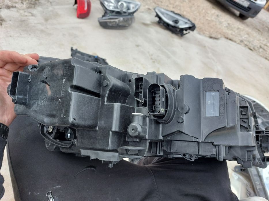 Ляв фар Scoda OCTAVIA 3 2018г.