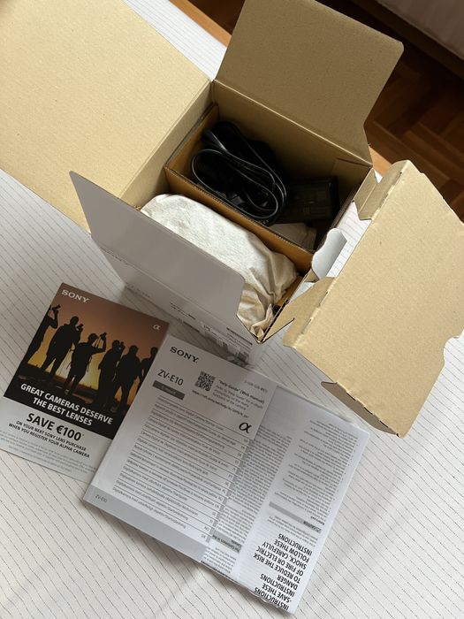 Sony ZV-E10 + обектив Sony SEL 16-50mm f/3.5-5.6 PZ