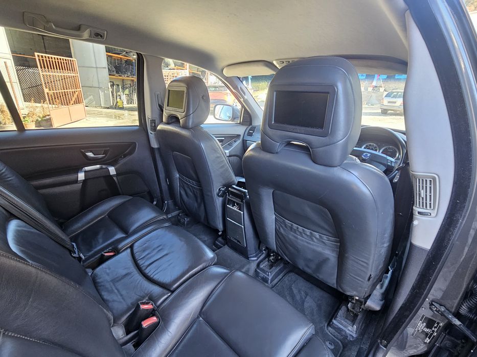 Volvo XC90 2.4d 185к.с. На части