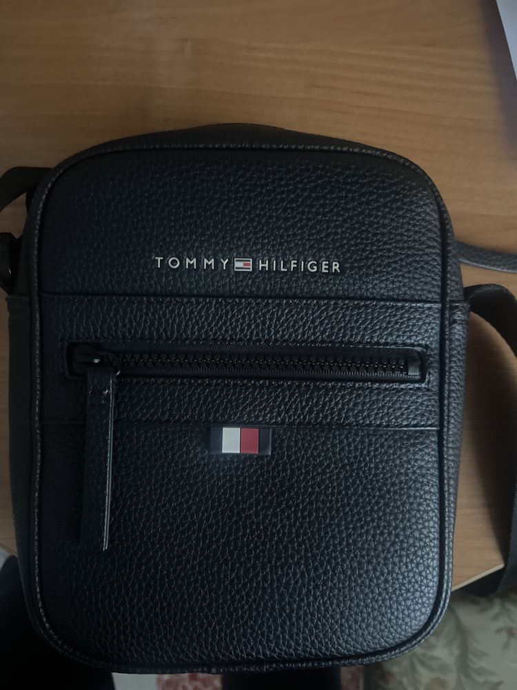 Барсетка Tommy Hilfiger