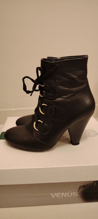 Боти Venus 37  естествена кожа