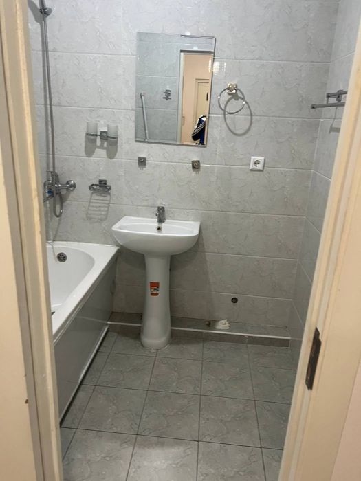 Uy 3xona. Maxtumquli ko’cha 97/2. Yashil uylar,texnopark yonida