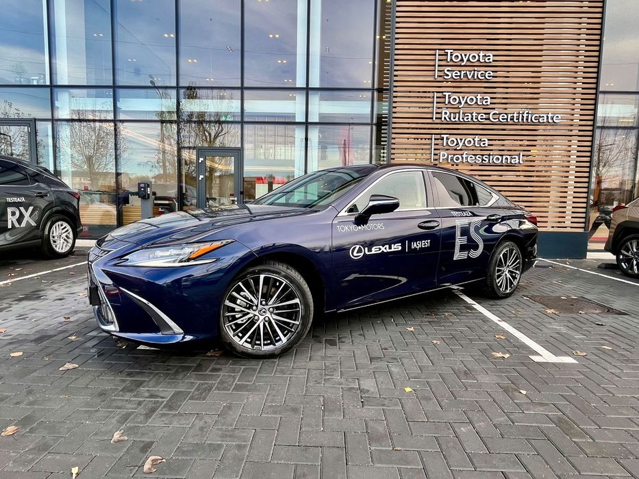 Lexus Seria ES Lexus ES 300h 2.5 TNGA HV 25H- 4X2 CVT Executive