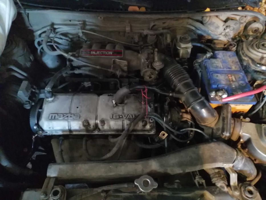 Продам Мазду 323