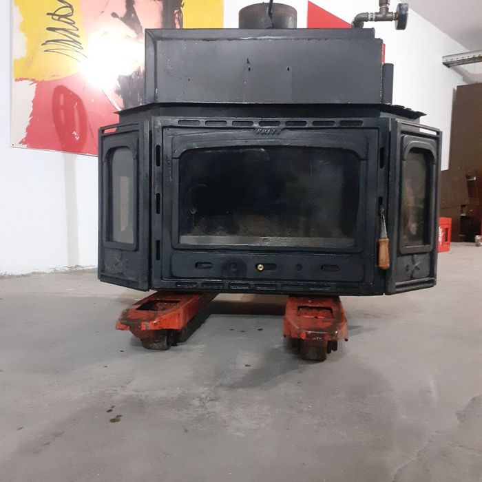 Камина , камера за вграждане с водна риза 28кW