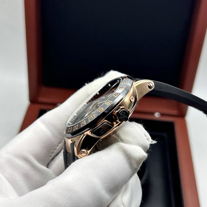 Ulysse Nardin GMT - Perpetual calendar ( ETA )