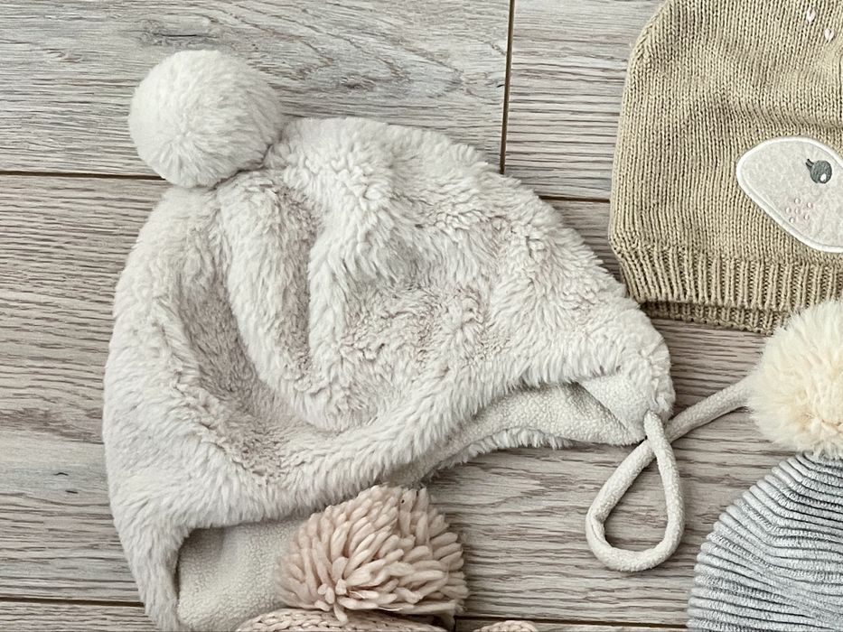 Зимни маркови шапки и шалове