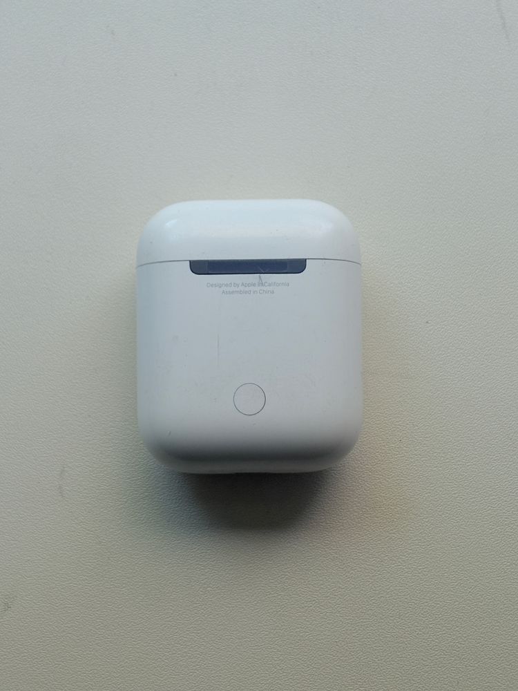 AirPods модель: A2031