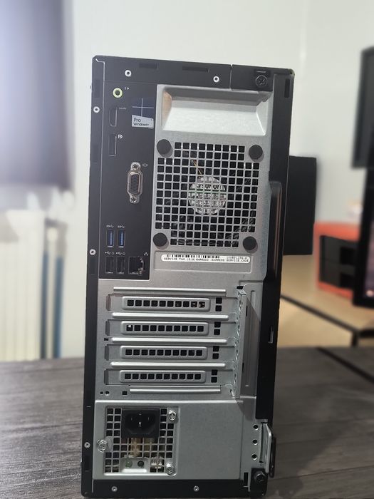 PC workstation DELL