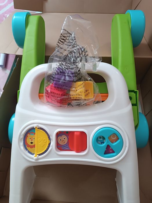 Проходилка-Уокър за прохождане