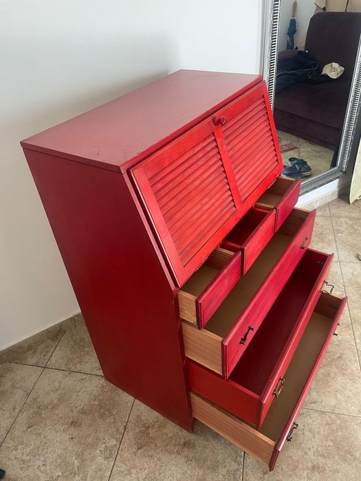 Comoda ( scrin) din lemn masiv