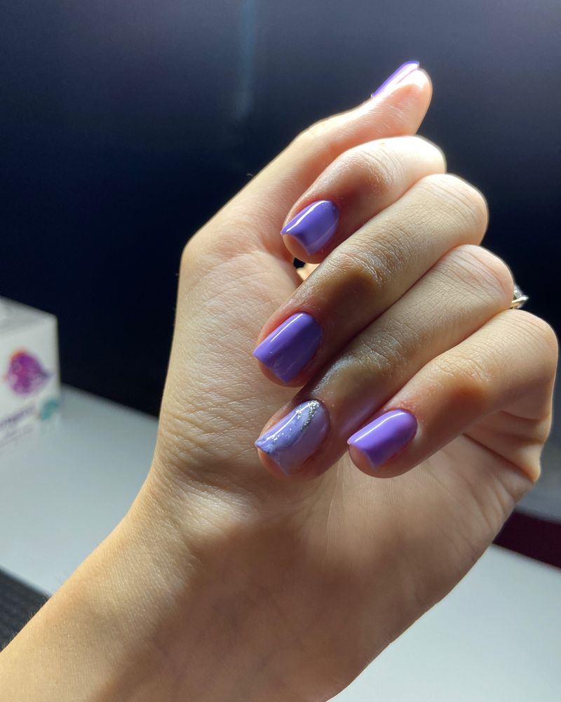 Unghii cu gel sau semi